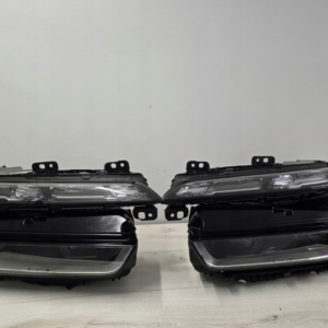 bmw-g70-7-series-full-led-crystal-swarovski-headlights