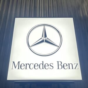 original-mercedes-benz-promotional-illuminated-sign-2