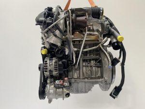 wie neue motor Mercedes B200 komplett code 270.910 mit 10km