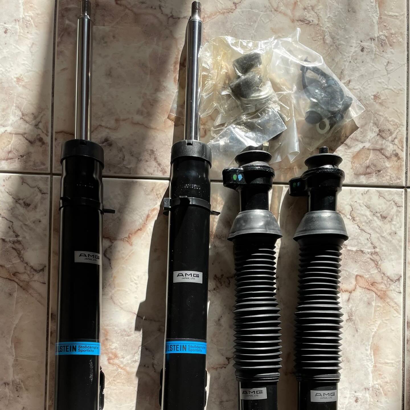 original-amg-s124-300te-suspension-set